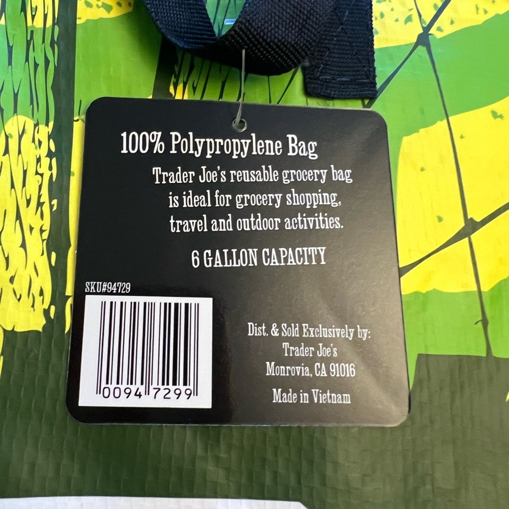Trader Joe's NYC Reusable Grocery - Tote Bag - Picture 7 of 7